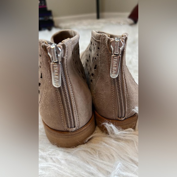 Italeau Perla Women's Laser Cut Ankle Booties - Waterproof - Picture 6 of 10